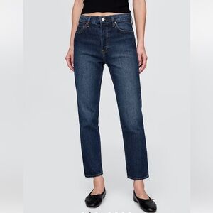 GAP High Rise Cheeky Straight Leg Jeans Size 31 short